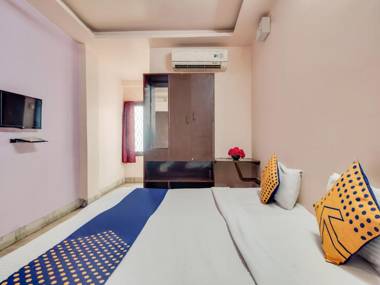 OYO Flagship 75188 Hotel Cauvery