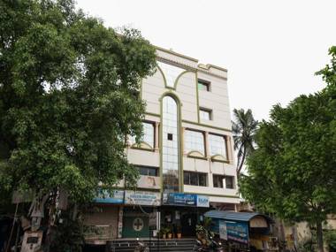 SPOT ON 76144 Hotel Manikanta Residency