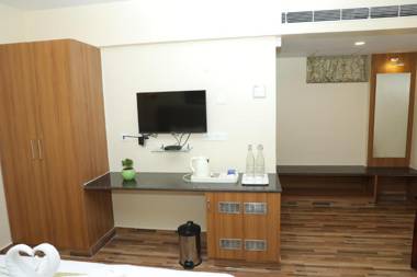 Gadiraju Palace Convention Centre & Hotel