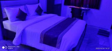 OYO 91035 Lotus Park Hotel