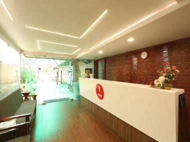 Capital O 7884 Hotel Thyag Inn