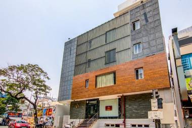 Capital O 10823 Pratibha Grand