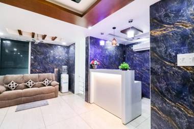 OYO 48327 Hotel Royal Mahalakshmi Inn