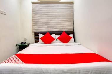 OYO 72156 Akshaya Inn