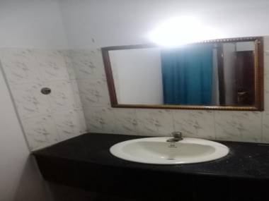 OYO 81166 Hotel Viceroy Inn