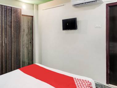 OYO 82381 Akshaya Kanuru