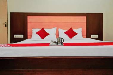 OYO 89898 Hotel Swapna
