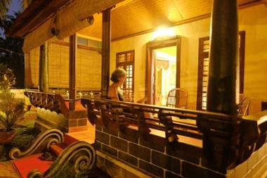 Maadathil Cottages