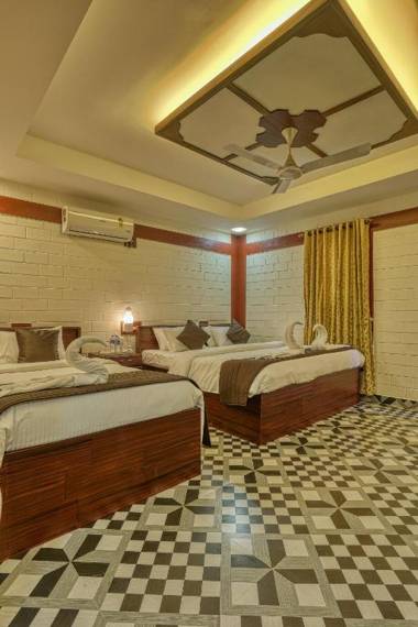 LEISURE VALLEY BEACH RESORT