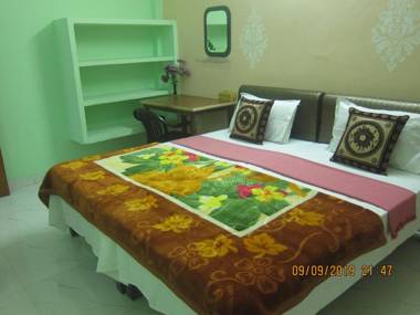 Kedar Guest House -Feel At Home