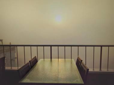 A Palace on River ( Rashmi Guest House )