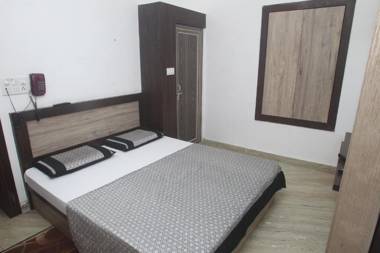 Alakhnanda Guest House