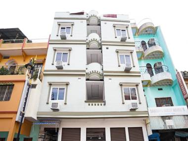 Vaccinated Staff - OYO 74707 Balaji Inn