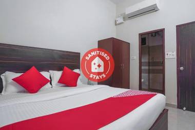 OYO 76562 Hotel Royal Pavilion