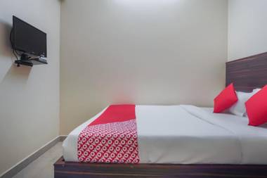 OYO 76562 Hotel Royal Pavilion