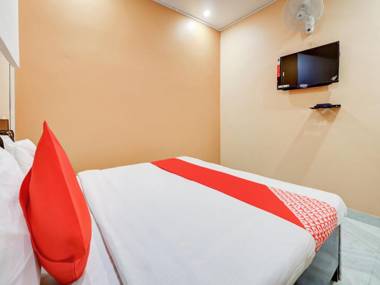 OYO 79449 Shreyan Ganges Guest House