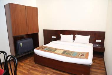 Hotel Azure Varanasi