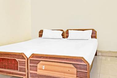 OYO 84293 Hotel Park