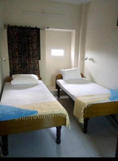 MONALISA HOSTEL