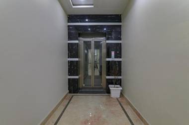 FabHotel Super 3 Premium