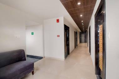 Collection O 87097 Hotel Aalishan