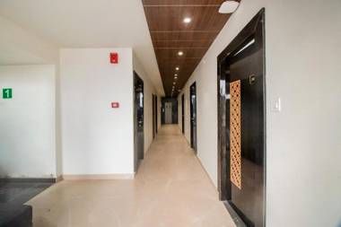 Collection O 87097 Hotel Aalishan