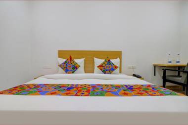 FabHotel Premium Kashi