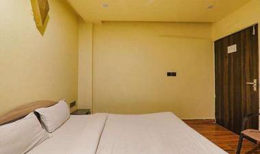 FabHotel Lemon Glow Varanasi