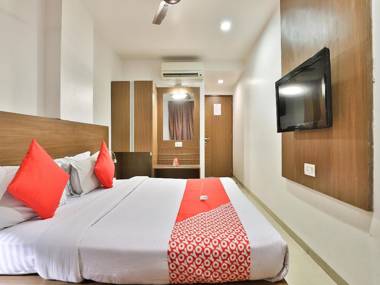 OYO 9626 Hotel Kalyan
