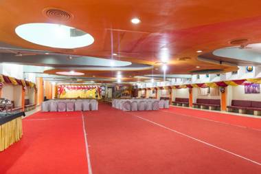 OYO 65166 Hotel Shivam