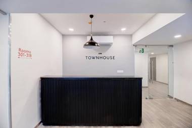 OYO Townhouse 401 Hotel Royal Comfort