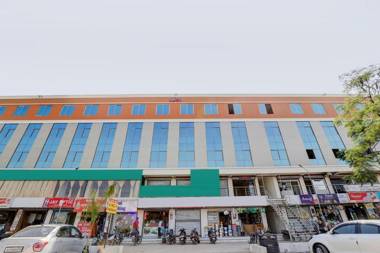 Collection O 87133 Hotel Moon View