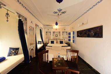 Hotel Poonam Haveli