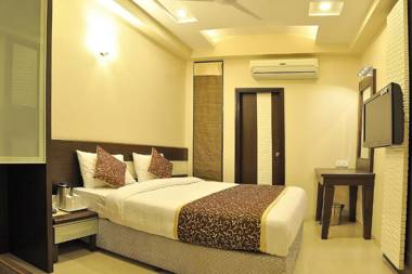 FabHotel Shree Narayana
