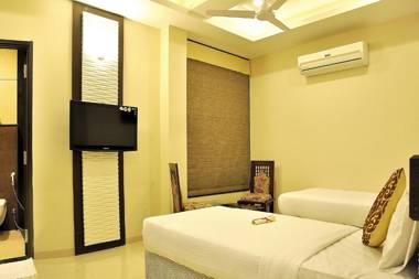 FabHotel Shree Narayana