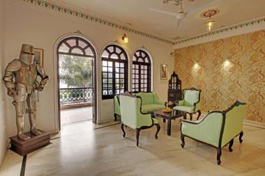 Panna Vilas - A Lake Facing Boutique Hotel