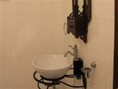 Hotel Devraj Niwas on Lake Pichola