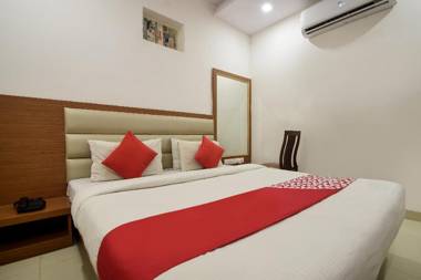 Collection O 2228 Hotel Royal Icon