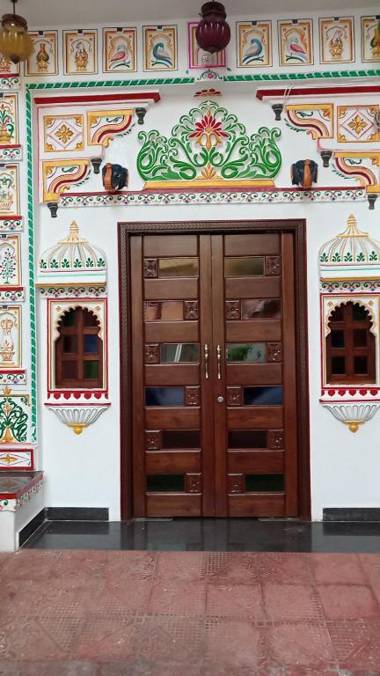 The Royal Lake View Villa