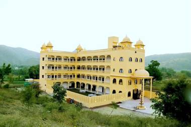 Treehouse Atulya Niwas