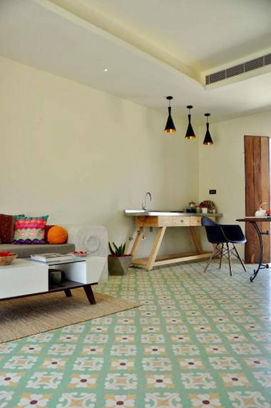 Amigos Provide Pool Villa