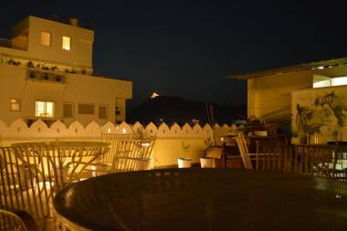 Le Pension Kesar Vilas