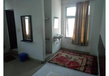 Budget Hotel near Bus Stand