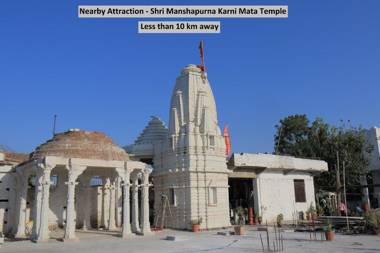 FabHotel The Royal Galaxy