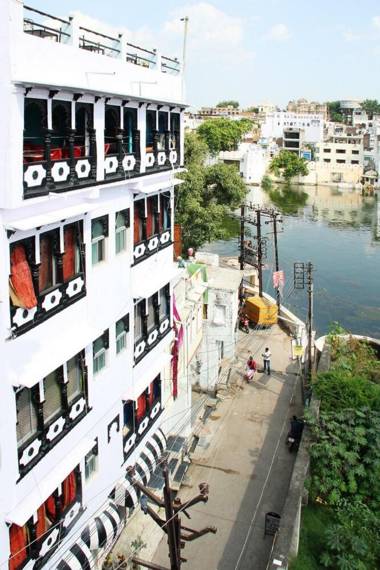 OYO 22901 Hotel Hanuman Ghat