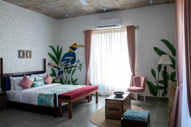 Casa Blanca Lakecity