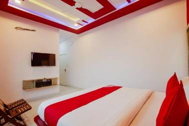 OYO 67482 Udaipur Palace