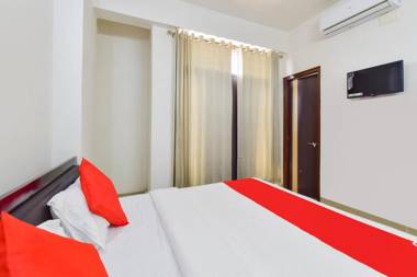 OYO 61554 Hotel Grand Sita Blue
