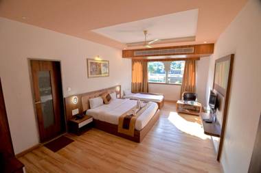 GOLD NEST RESORT & SPA