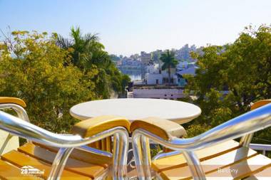 Roop Sagar Heritage Villa by 29 Bungalow